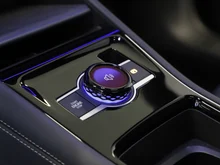 VW Tayron Sport eHybrid DSG 200kW in Grenadillschwarz Metallic