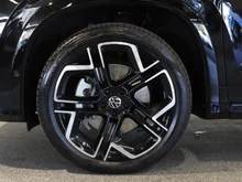 VW Tayron Sport eHybrid DSG 200kW in Grenadillschwarz Metallic