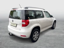 Škoda Yeti 4x4 Active TDI in Alaska-Weiß