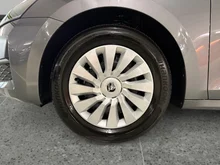 Škoda Octavia Combi Essence TSI mHEV DSG in Graphit-Grau Metallic