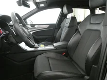 Audi A6 Avant 40 TDI Sport in 0E Mythosschwarz Metallic