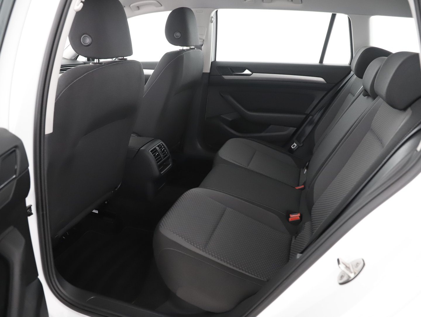 VW Passat Variant Business TDI DSG | Bild 9 von 14