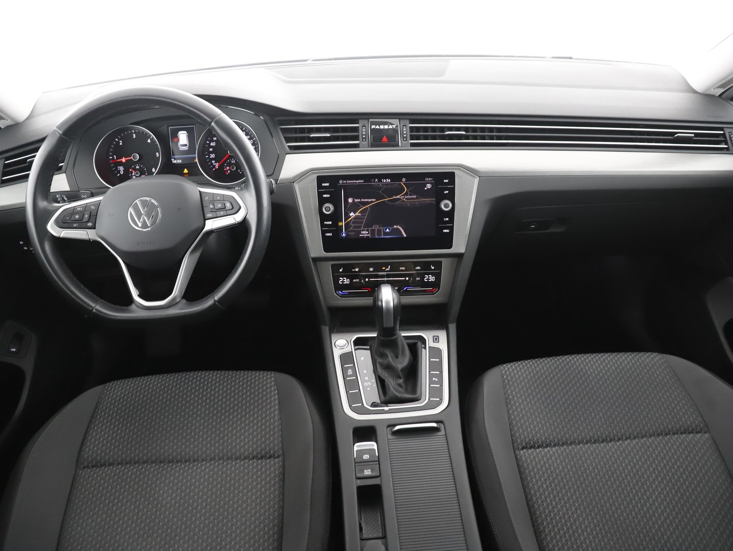 VW Passat Variant Business TDI DSG | Bild 5 von 14
