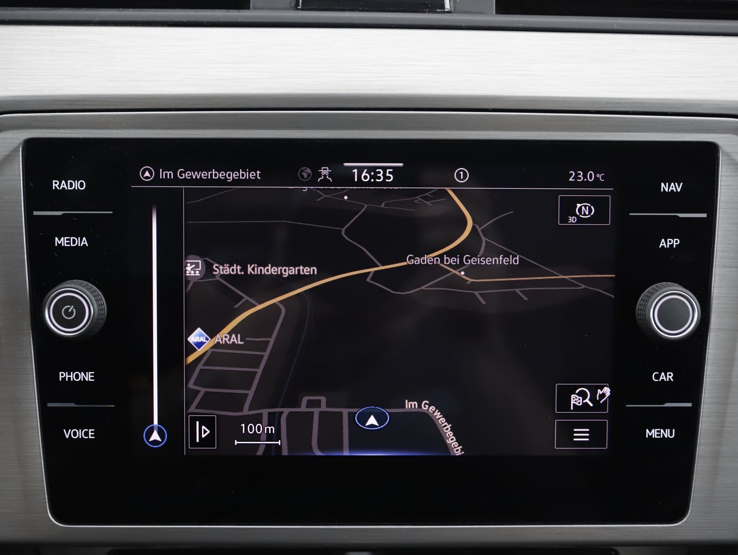 VW Passat Variant Business TDI DSG | Bild 7 von 14