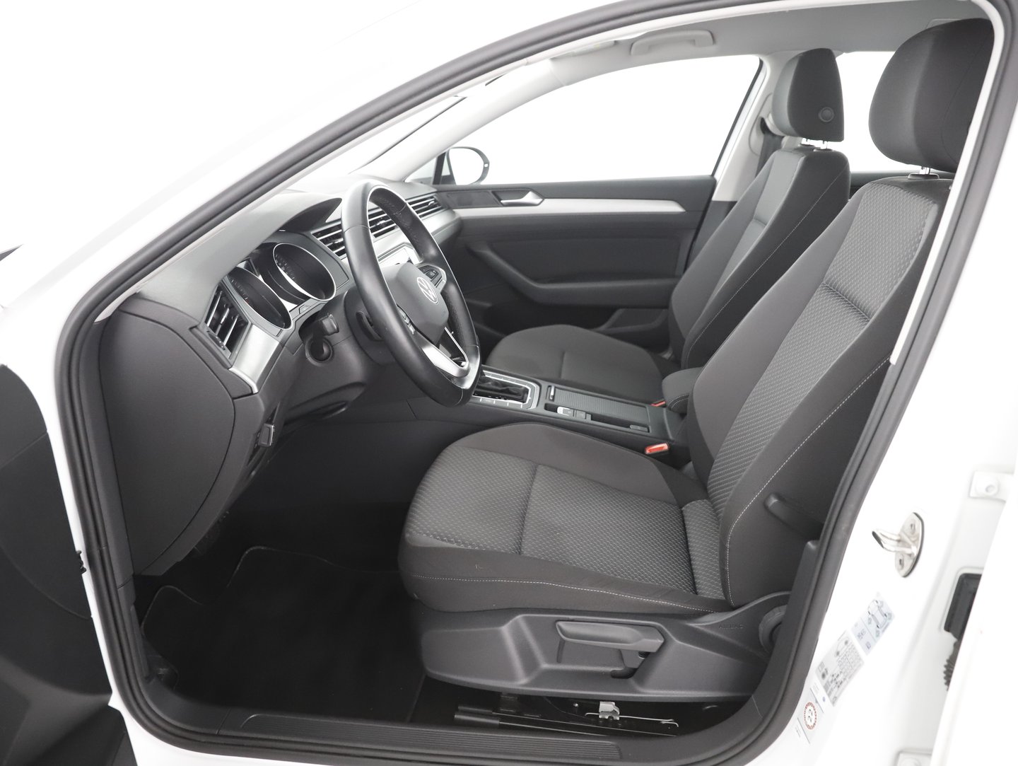 VW Passat Variant Business TDI DSG | Bild 3 von 14