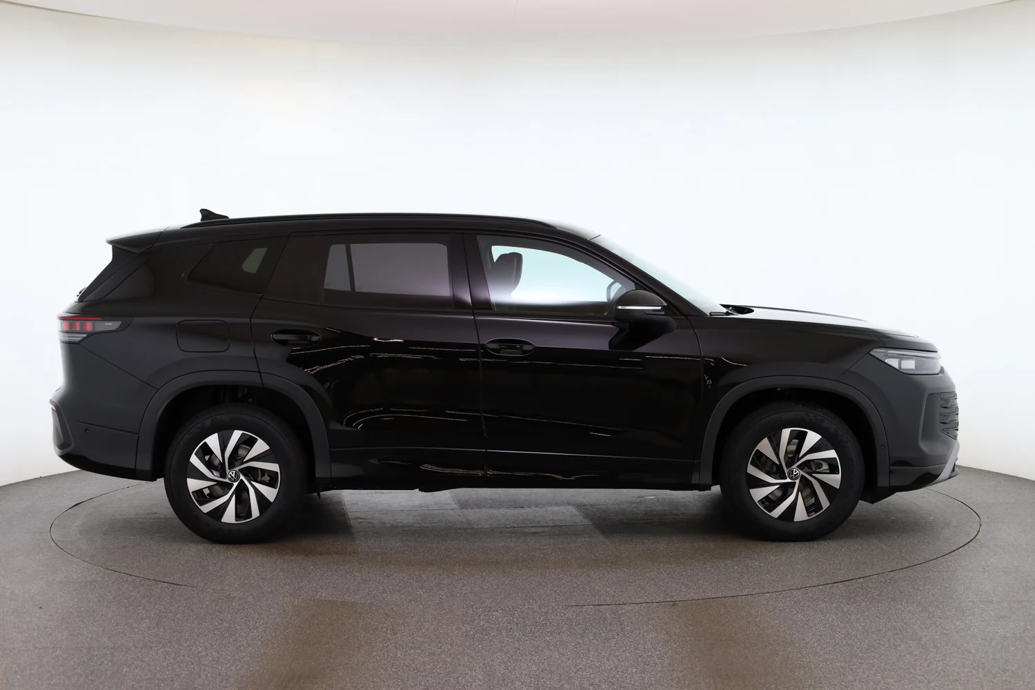 Bild eines VW Tayron Friends eHybrid DSG 150kW