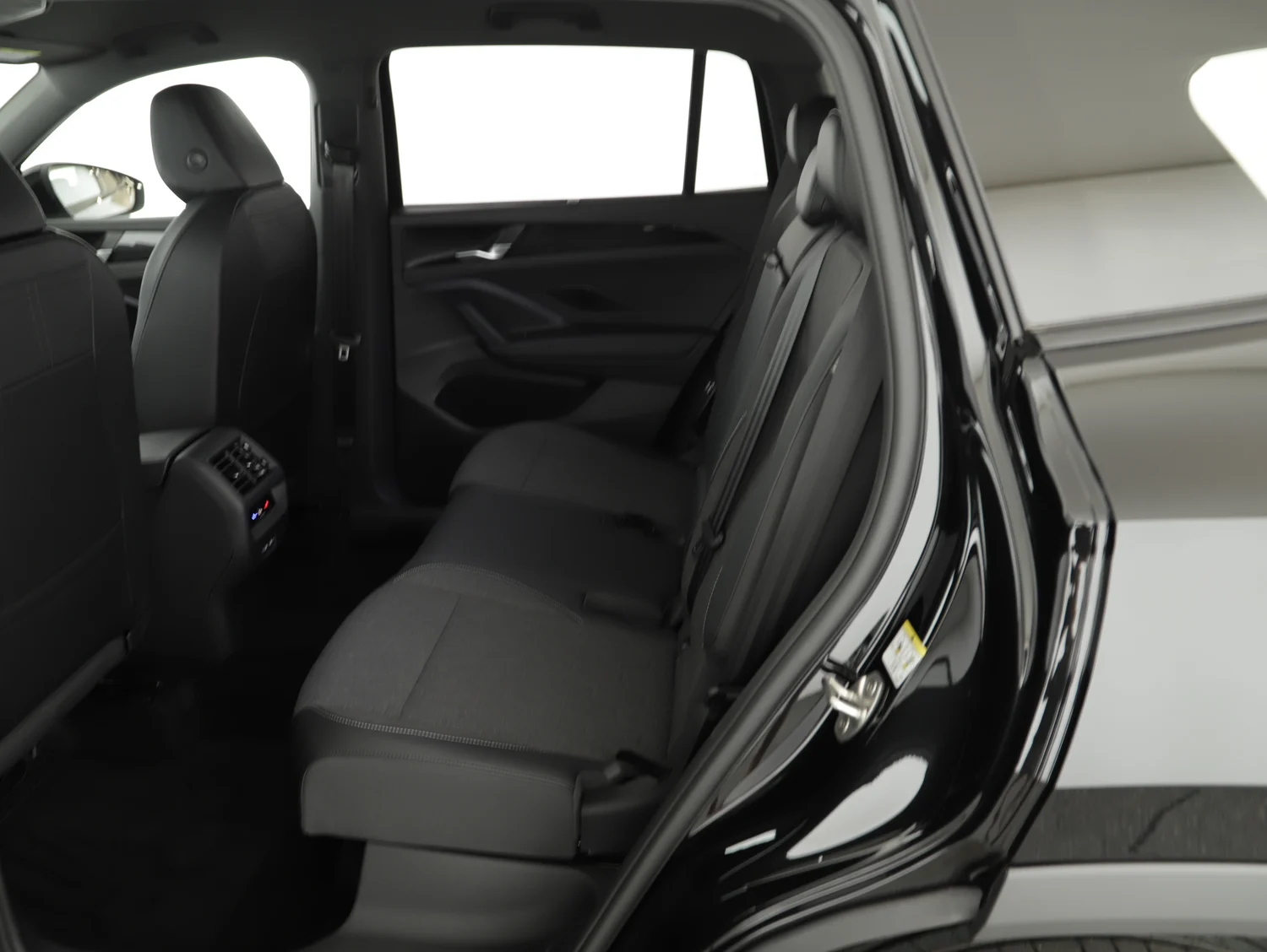 Bild eines VW Tayron Friends eHybrid DSG 150kW