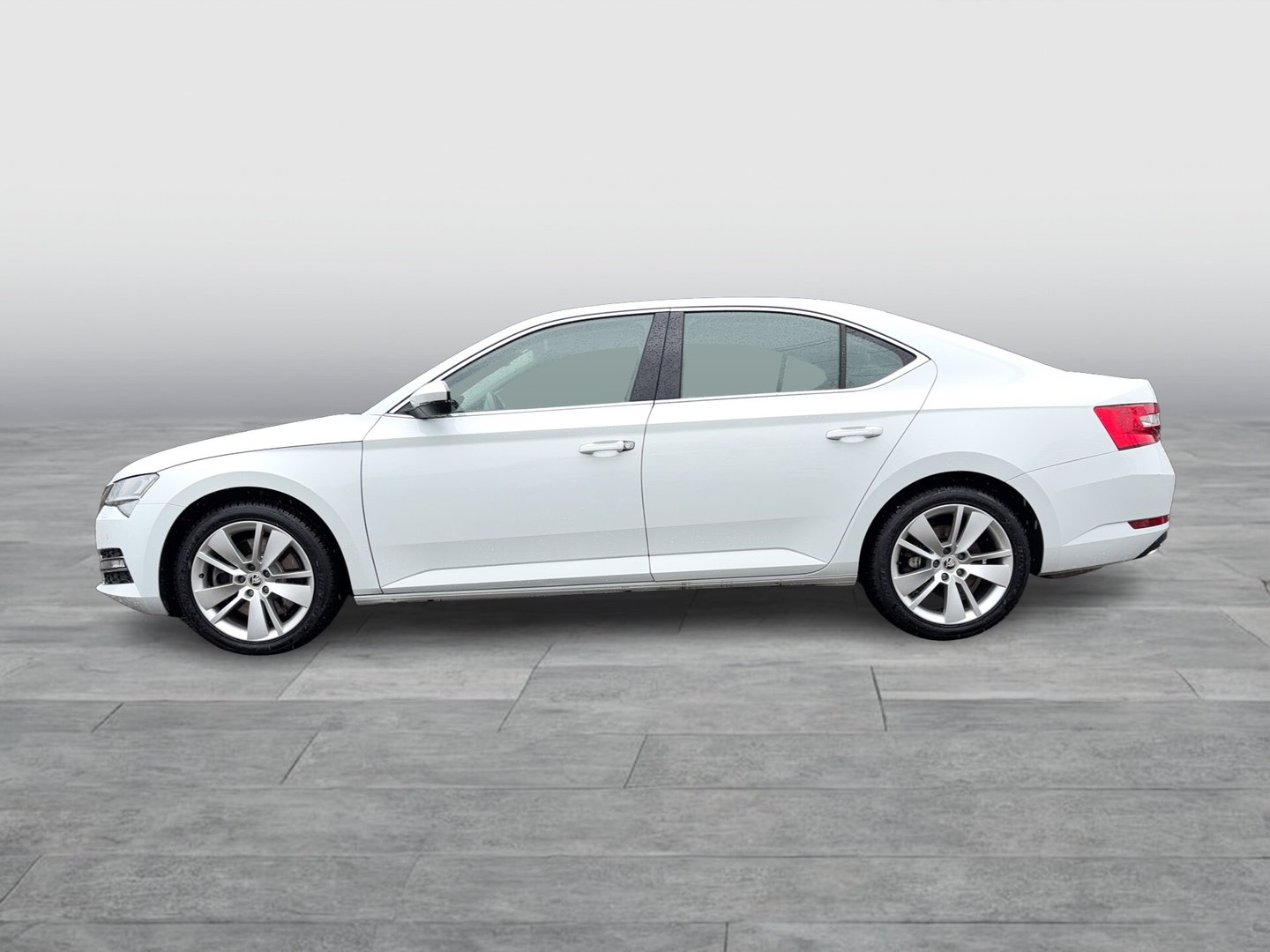 Škoda Superb 4x4 Style TSI DSG | Bild 2 von 23