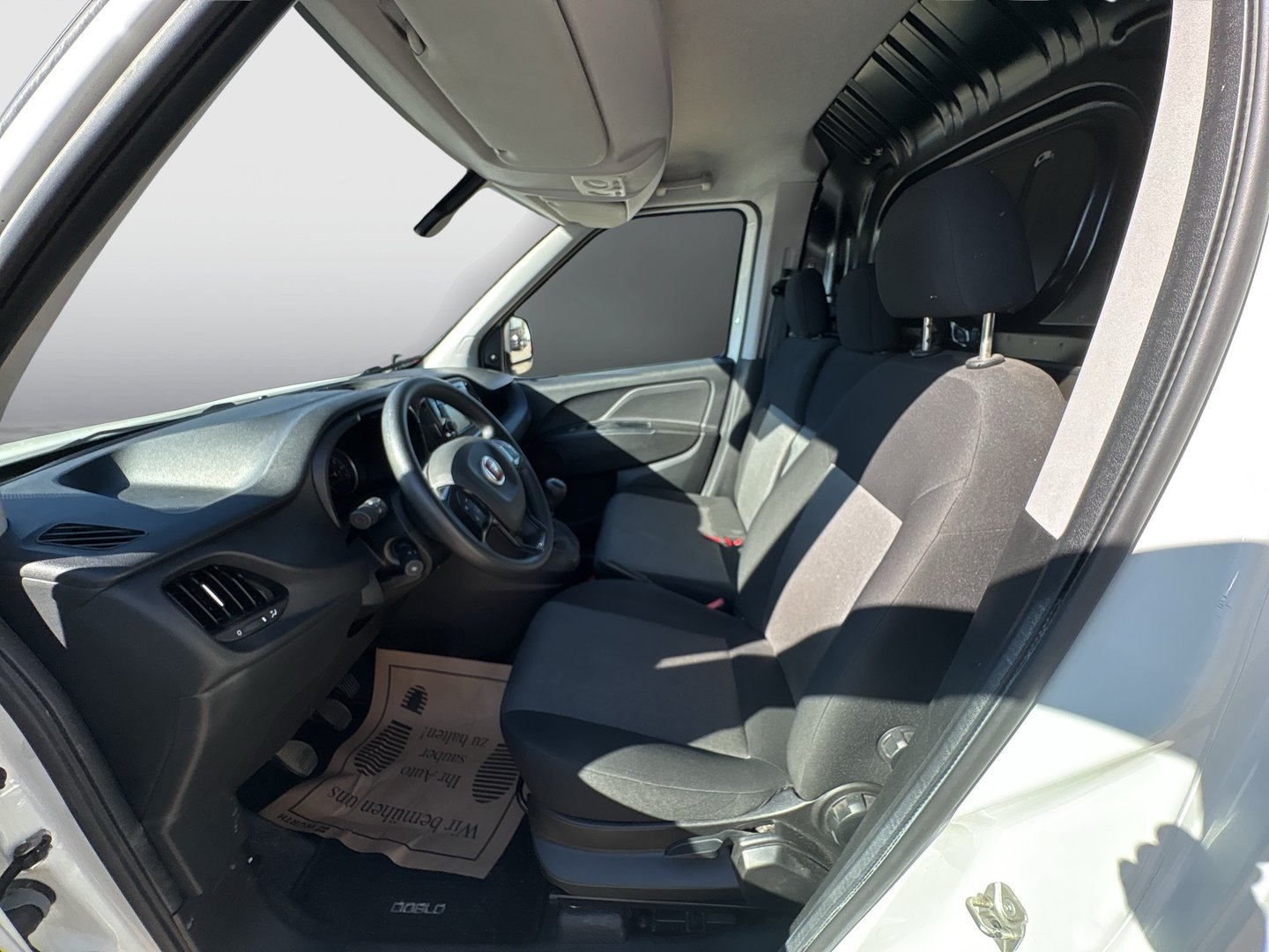 Fiat Doblo Cargo L1H1 1,3 MultiJet 95 Lounge | Bild 9 von 18