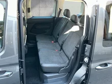 VW Caddy Style eHybrid 110 kW in Indiumgrau Metallic