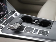 Audi A6 Avant 35 TDI in MANHATTANGRAU METALLIC