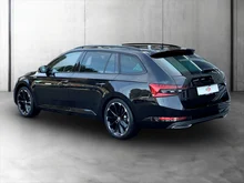Škoda Superb Combi iV SPORTLINE DSG in SCHWARZ-MAGIC PERLEFFEKT