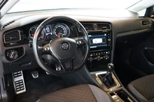 VW Golf Comfortline TDI in DEEP BLACK PERLEFFEKT
