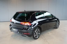 VW Golf Comfortline TDI in DEEP BLACK PERLEFFEKT