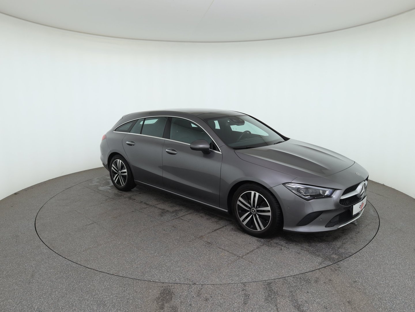 Mercedes CLA 180 d Shooting Brake | Bild 3 von 36
