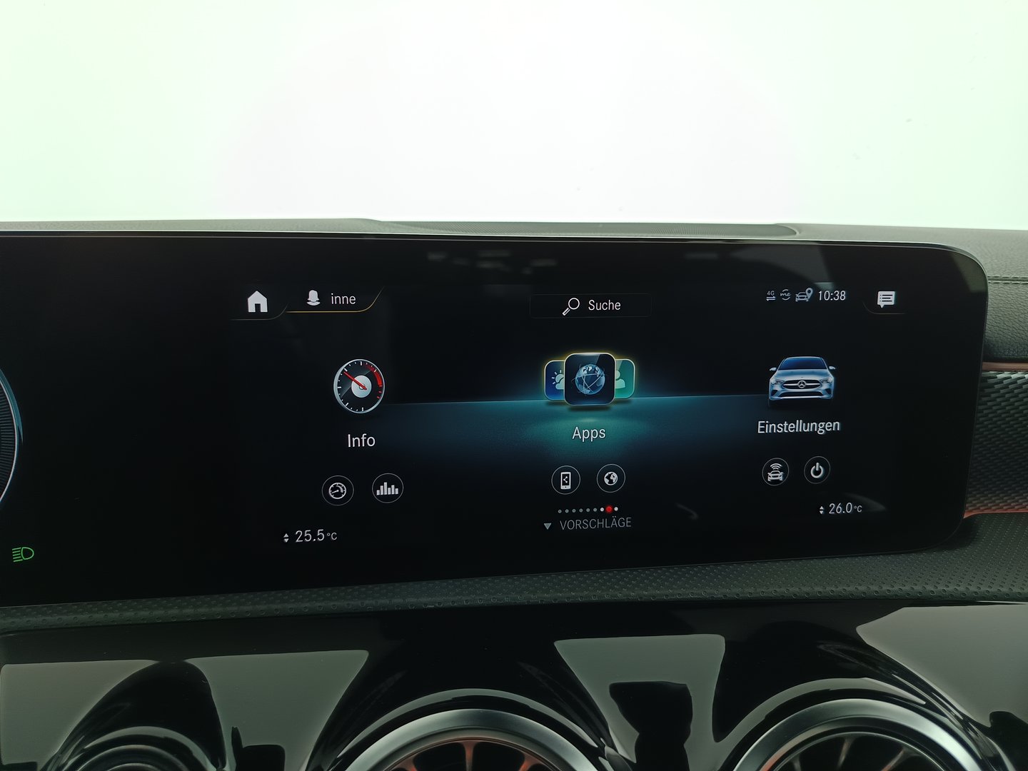 Mercedes CLA 180 d Shooting Brake | Bild 21 von 36