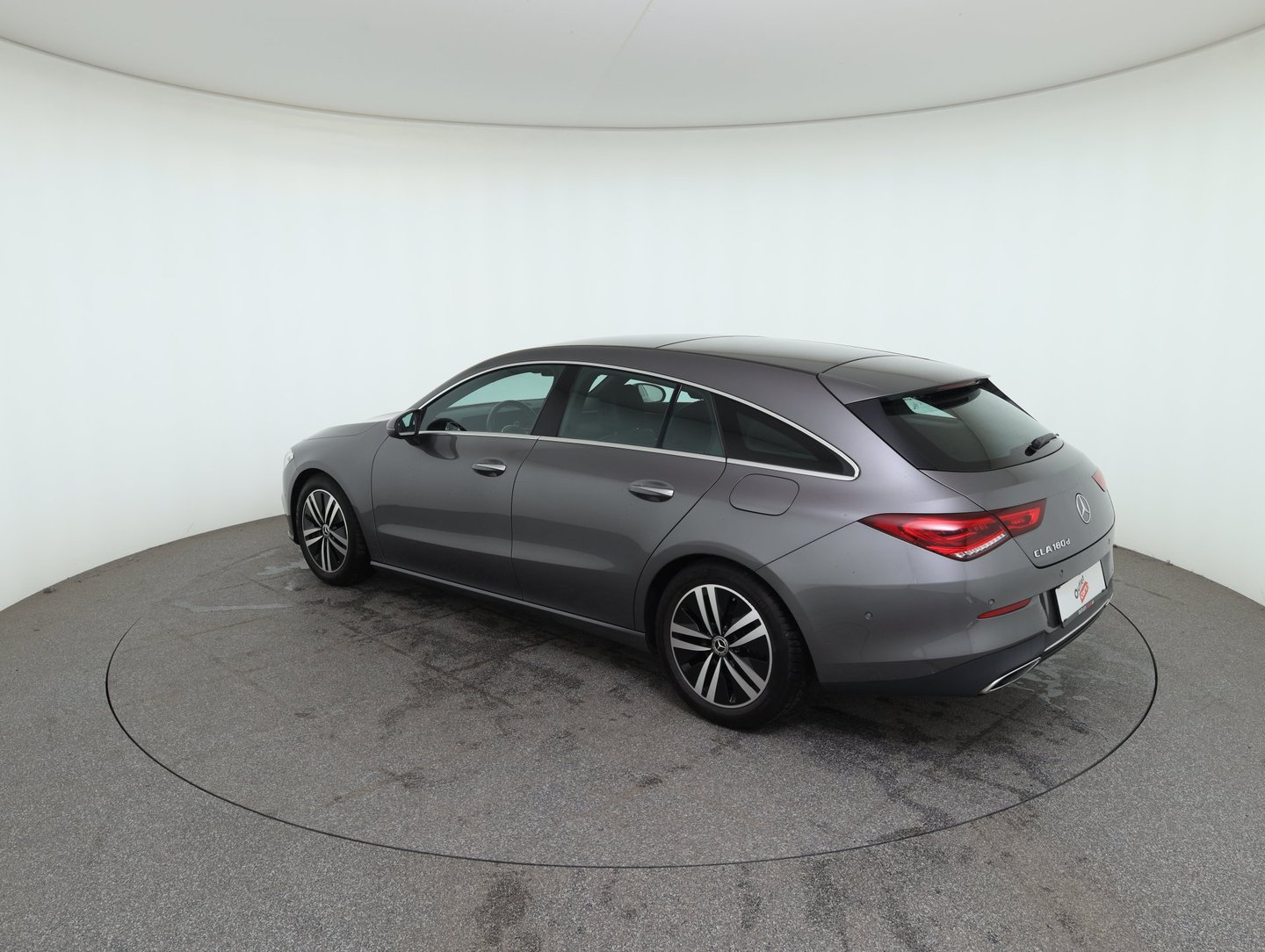 Mercedes CLA 180 d Shooting Brake | Bild 7 von 36