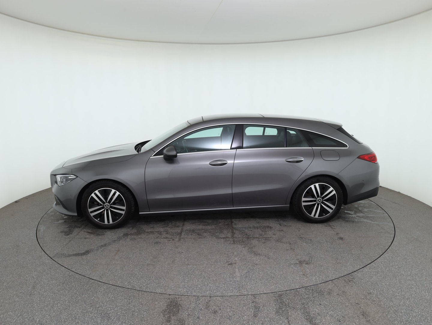 Mercedes CLA 180 d Shooting Brake | Bild 8 von 36