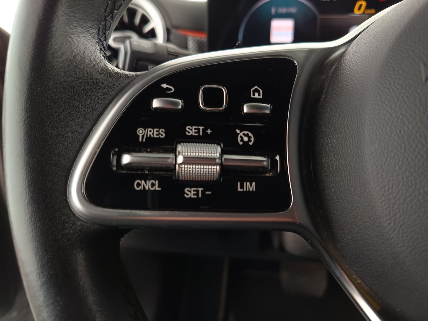 Mercedes CLA 180 d Shooting Brake | Bild 16 von 36