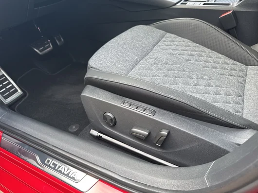 Bild eines Škoda Octavia Combi Sportline TSI mHEV DSG