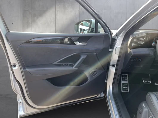 Bild eines VW Tiguan R-Line eTSI DSG