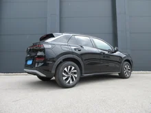 VW T-Roc Life eTSI DSG in Grenadillschwarz Metallic