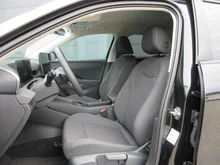 VW T-Roc Life eTSI DSG in Grenadillschwarz Metallic