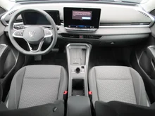 VW T-Roc Life eTSI DSG in Grenadillschwarz Metallic