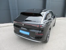 VW T-Roc Life eTSI DSG in Grenadillschwarz Metallic