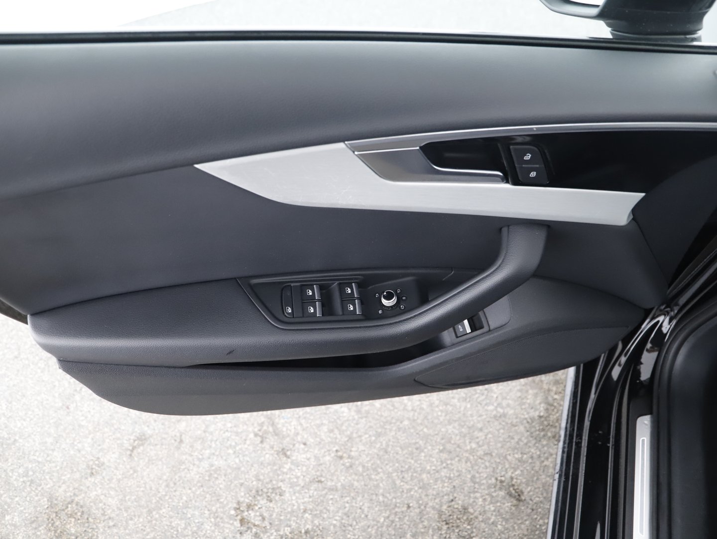 Audi A4 Avant 35 TDI advanced | Bild 8 von 21