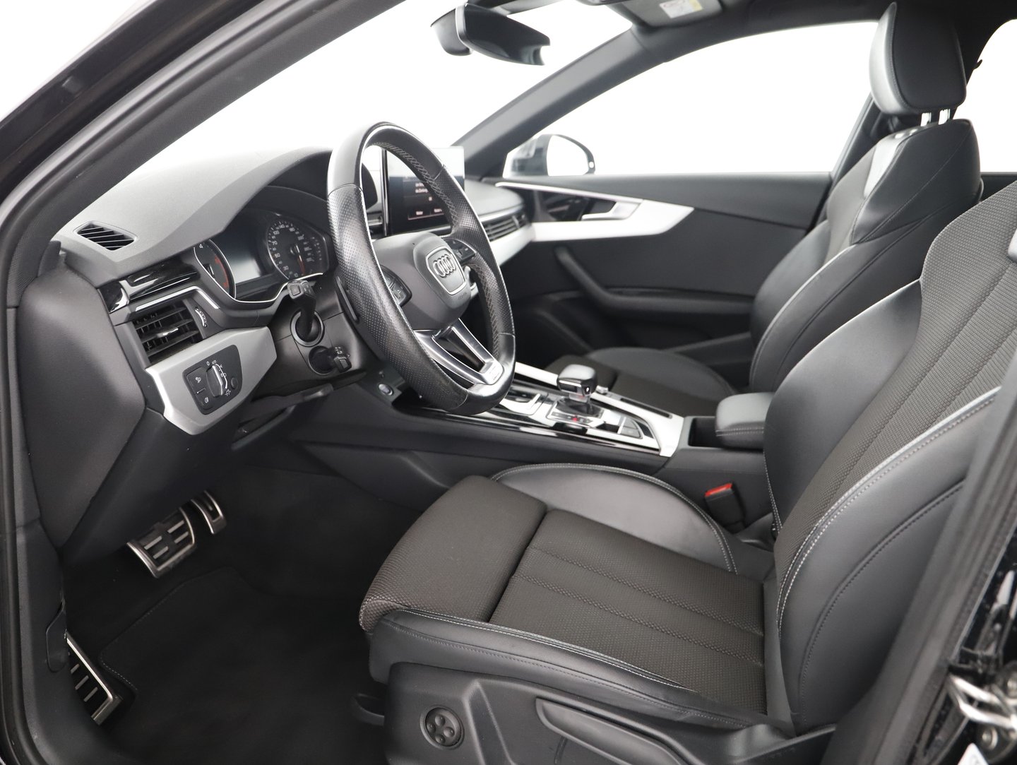 Audi A4 Avant 35 TDI advanced | Bild 4 von 21