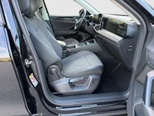 VW Tiguan Life eTSI DSG in Deep Black Perfleffekt