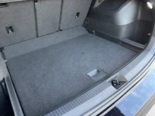 VW Tiguan Life eTSI DSG in Deep Black Perfleffekt