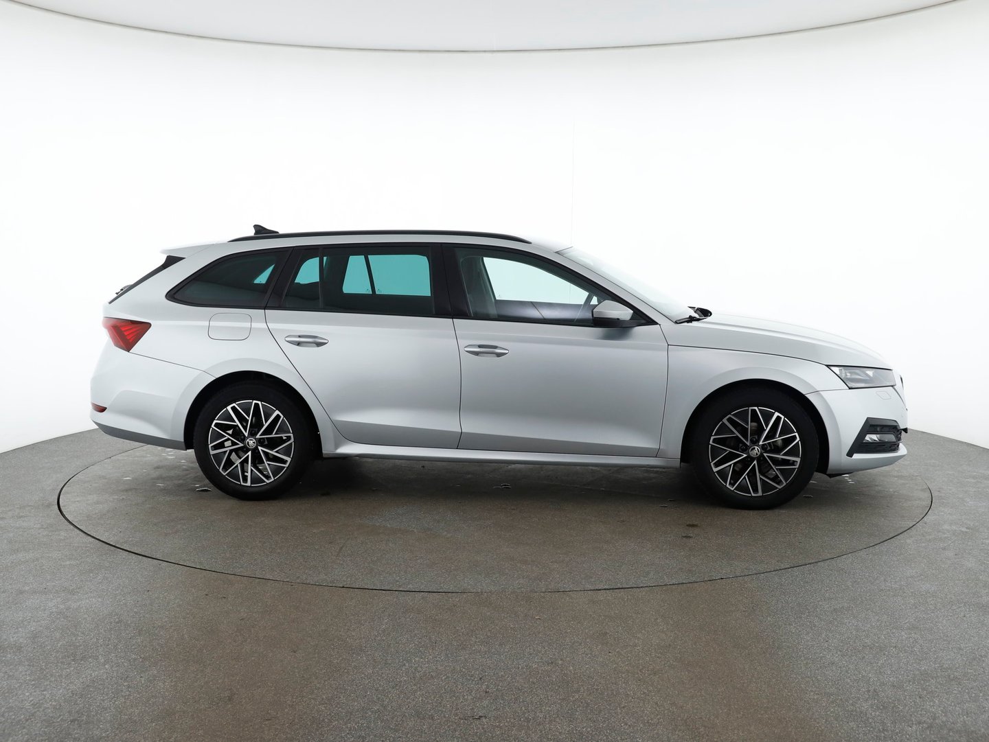 Škoda OCTAVIA Combi Ambition TDI | Bild 4 von 29