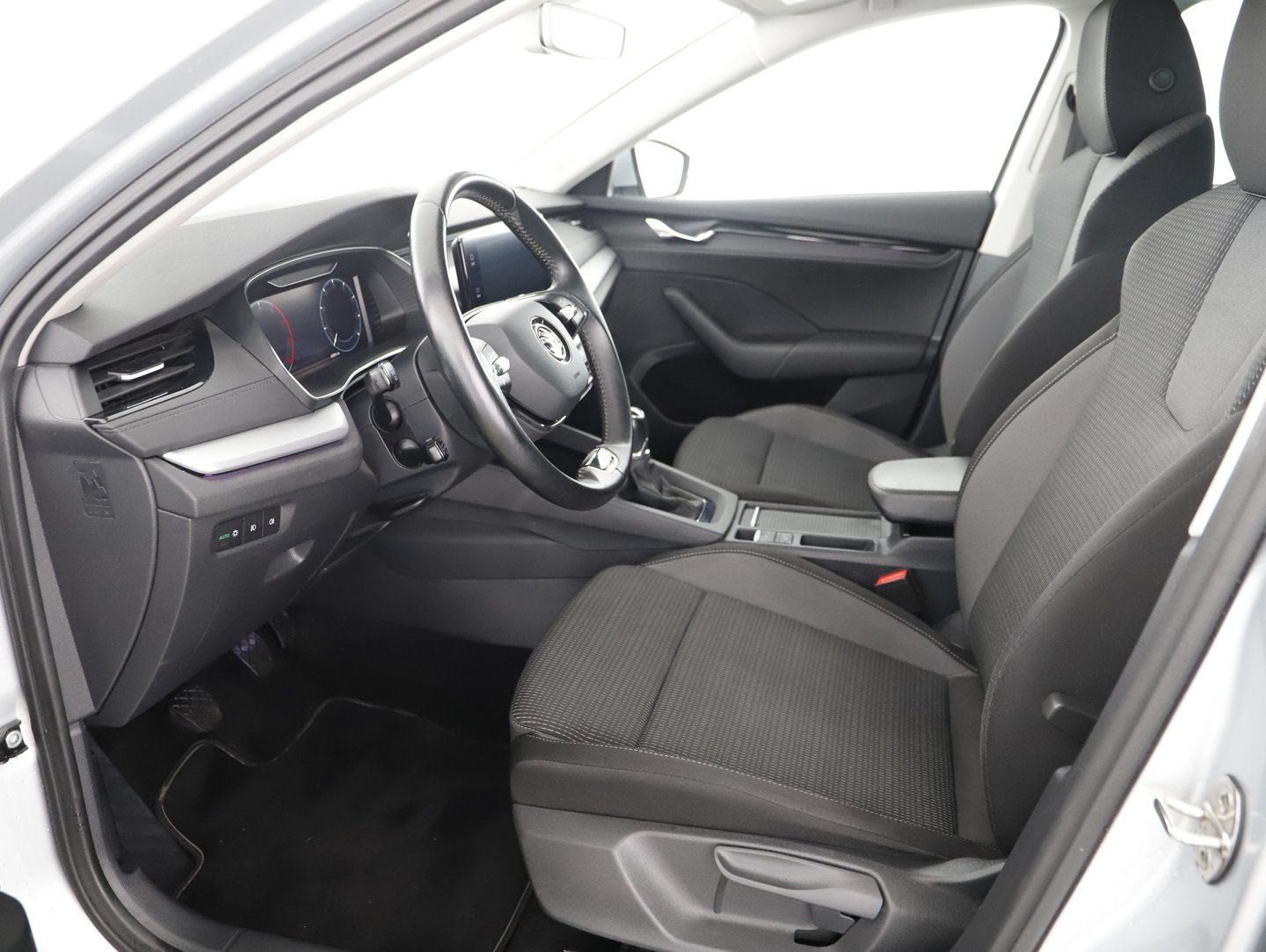 Škoda OCTAVIA Combi Ambition TDI | Bild 5 von 19