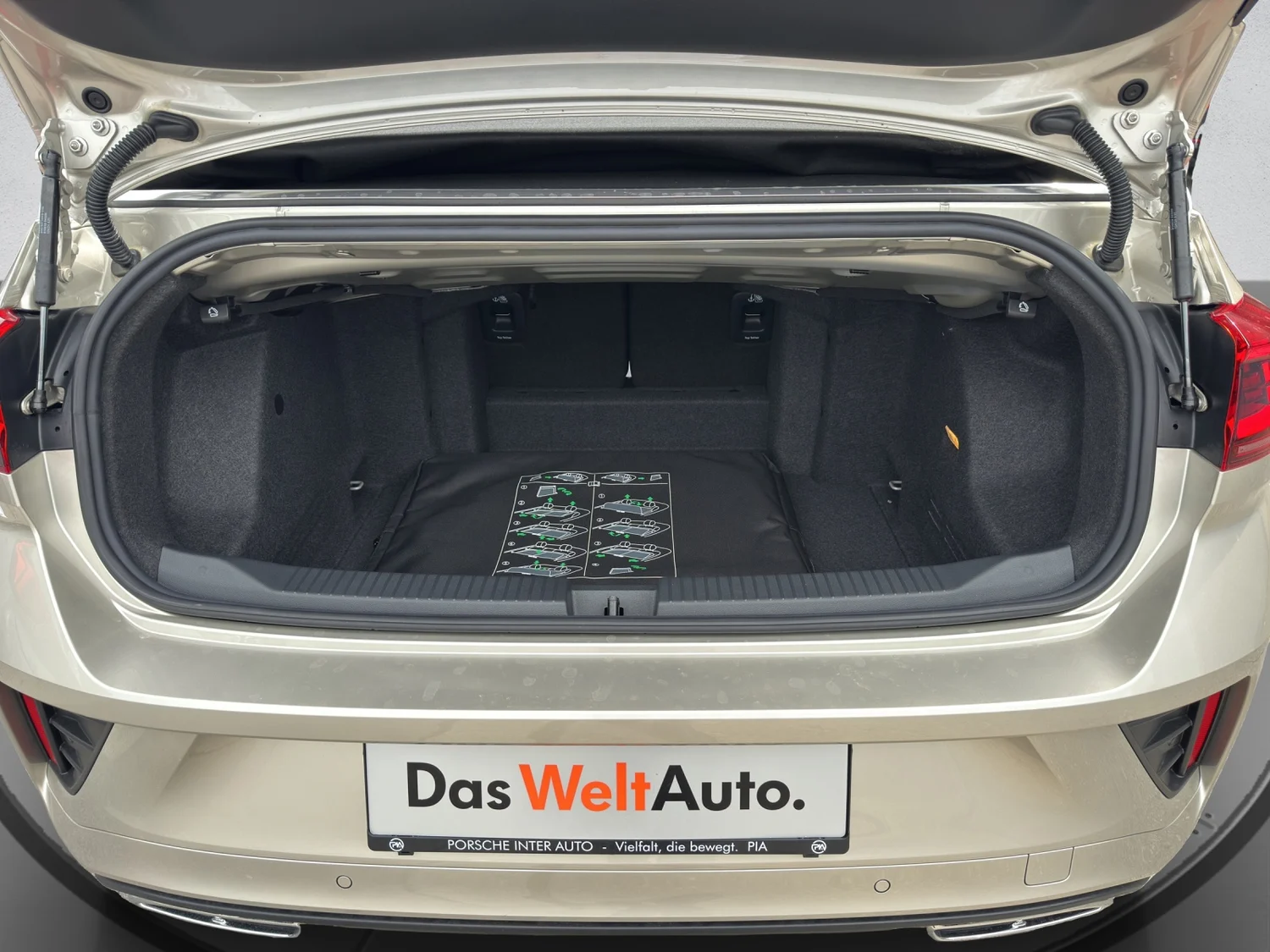 Bild eines VW T-Roc Cabriolet R-Line TSI DSG