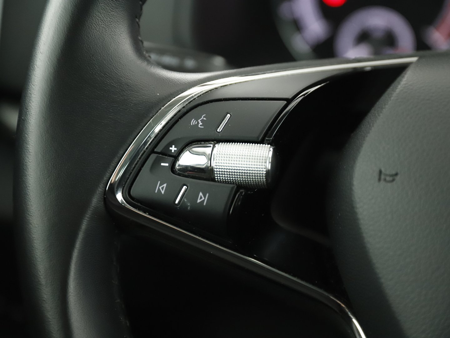 Škoda Karoq Ambition TDI | Bild 16 von 29