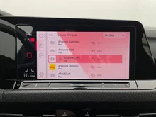 VW Golf R-Line TSI in Deep Black Perleffekt