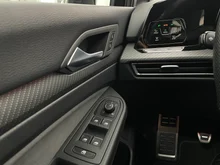 VW Golf R-Line TSI in Deep Black Perleffekt