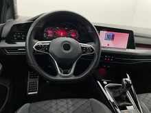 VW Golf R-Line TSI in Deep Black Perleffekt