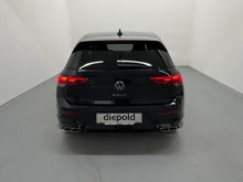 VW Golf R-Line TSI in Deep Black Perleffekt