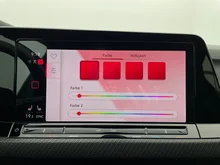 VW Golf R-Line TSI in Deep Black Perleffekt