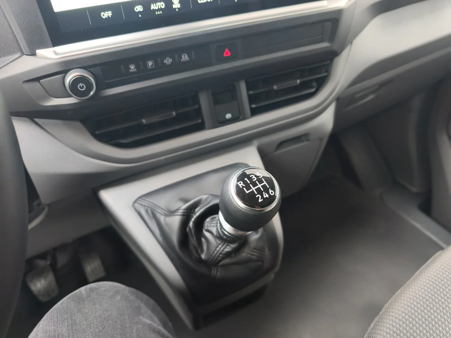 Bild eines Transporter Kastenwagen TDI