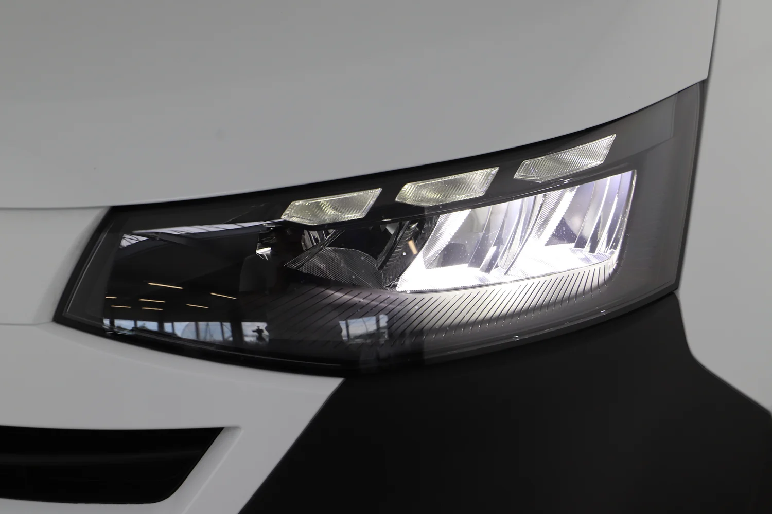 Bild eines Transporter Kombi LR TDI 4MOTION