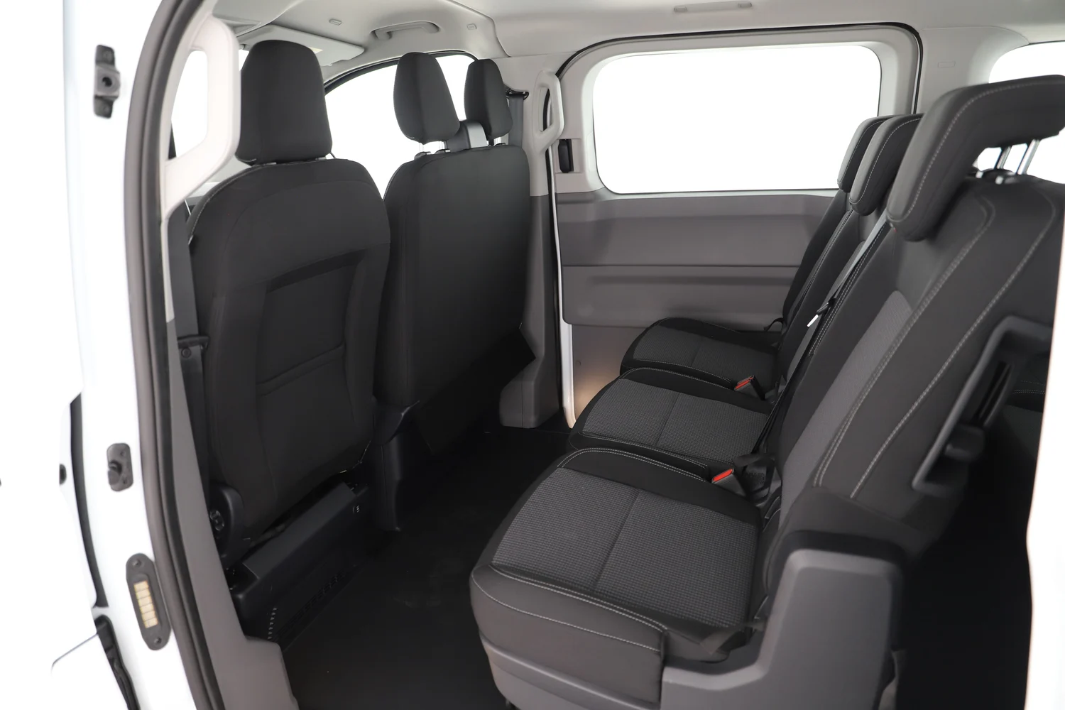 Bild eines Transporter Kombi LR TDI 4MOTION