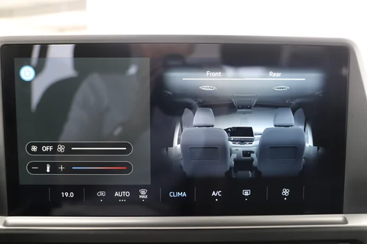 Bild eines Transporter Kombi LR TDI 4MOTION