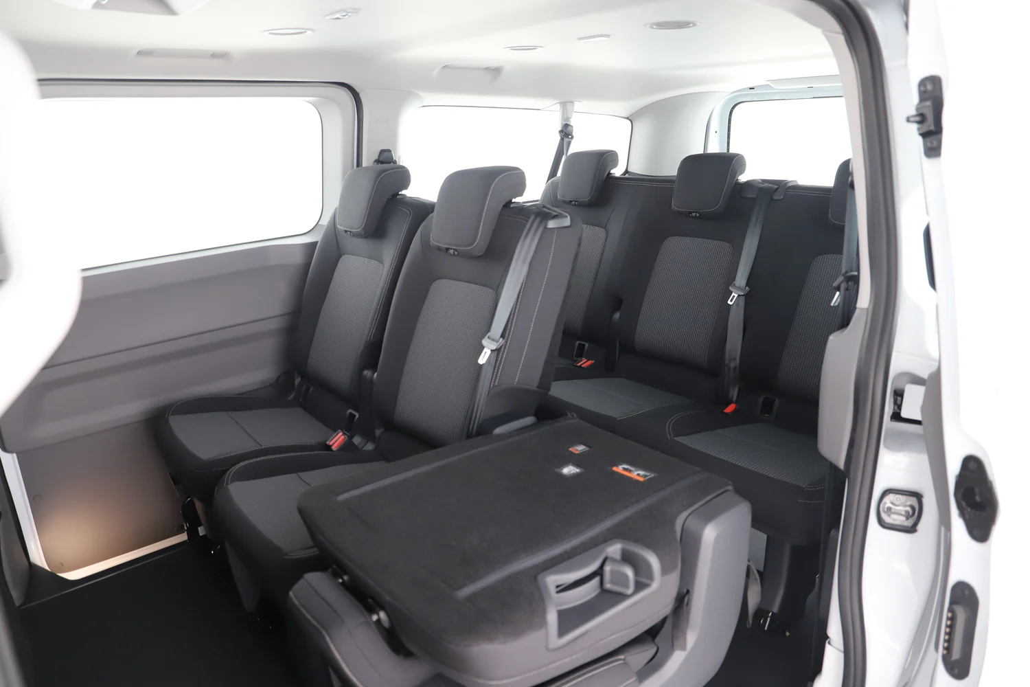Bild eines Transporter Kombi LR TDI 4MOTION