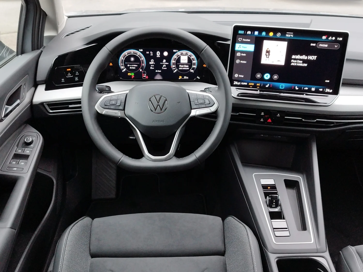 Bild eines VW Golf Rabbit mHEV DSG