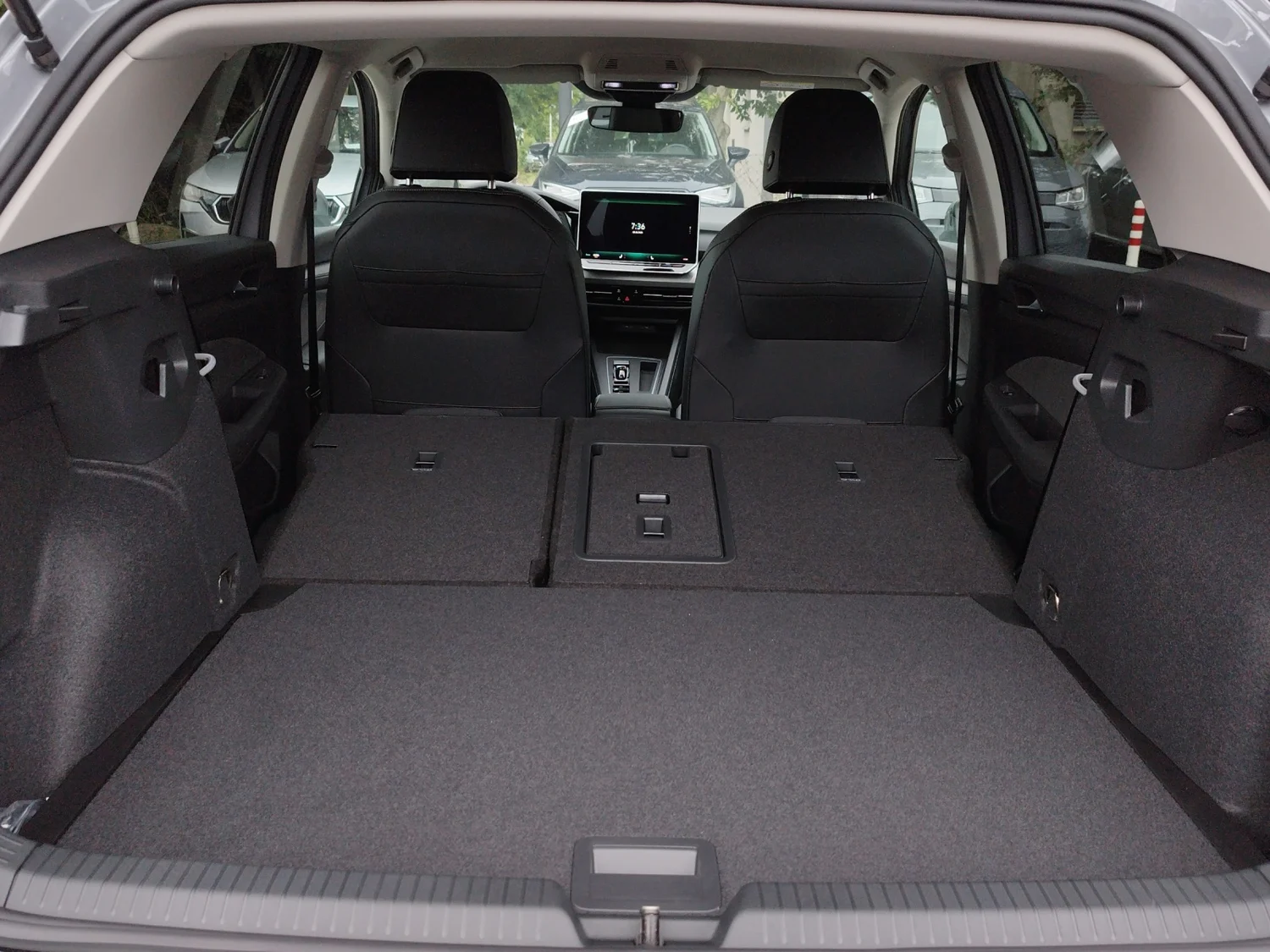 Bild eines VW Golf Rabbit mHEV DSG