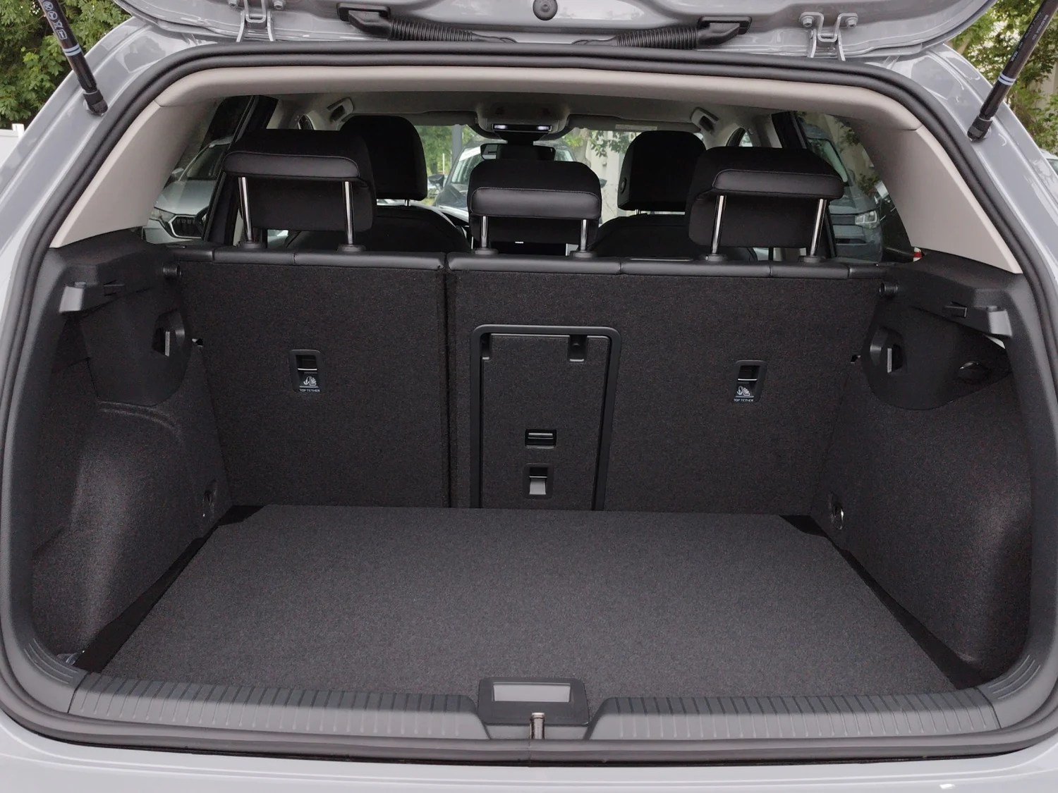 Bild eines VW Golf Rabbit mHEV DSG